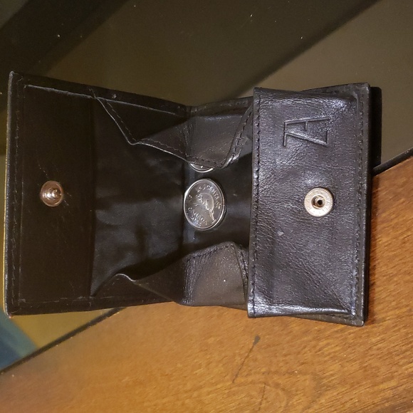 Free with Purchase Small coins wallet - Picture 2 of 4